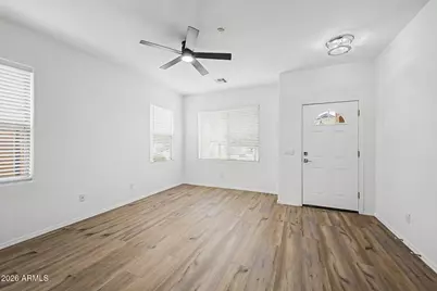 15847 N 74th Drive, Peoria, AZ 85382 - Photo 4