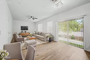 15847 N 74th Dr, Peoria, AZ 85382 - Photo 8