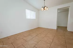75 E Martin Dr, Sierra Vista, AZ 85635 - Photo 8