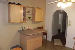 307 W Taro Ln, Phoenix, AZ 85027 - Photo 10