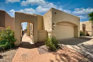 18802 N 44th Pl, Phoenix, AZ 85050 - Photo 1