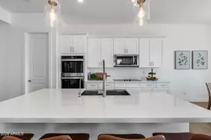 825 E Perdido Wy, Phoenix, AZ 85086 - Photo 18