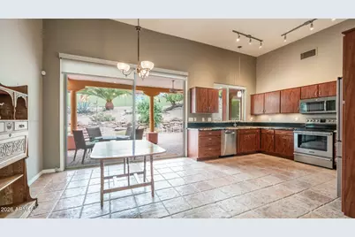 16527 E Briarwood Drive, Fountain Hills, AZ 85268 - Photo 6