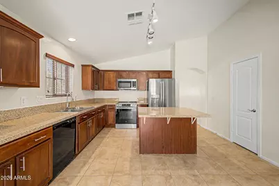3949 W Kesler Place, Chandler, AZ 85226 - Photo 14