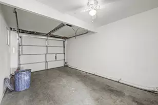 10606 W Oakmont Dr, Sun City, AZ 85351 - Photo 18