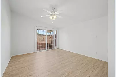 10606 W Oakmont Drive, Sun City, AZ 85351 - Photo 14
