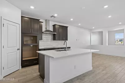13488 N 157th Lane, Surprise, AZ 85379 - Photo 16