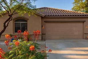 17536 W Desert View Ln, Goodyear, AZ 85338 - Photo 2