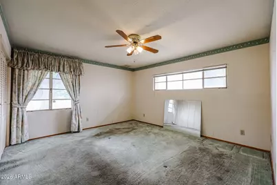 8231 N 58th Avenue, Glendale, AZ 85302 - Photo 30