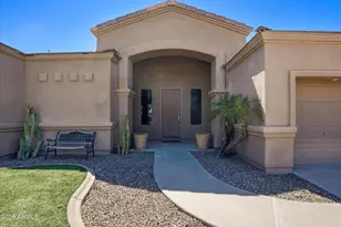 6690 S Eucalyptus Pl, Chandler, AZ 85249 - Photo 10