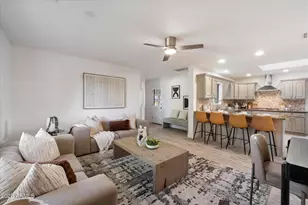 8228 E Oak St, Scottsdale, AZ 85257 - Photo 14
