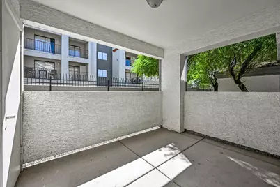 3065 N 67th Avenue #Apt 132, Phoenix, AZ 85033 - Photo 14