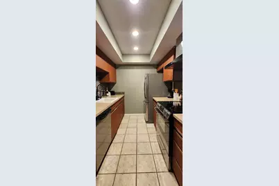 7557 N Dreamy Draw Drive #Unit 240, Phoenix, AZ 85020 - Photo 2