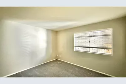 2201 W Belmont Avenue #Apt 4, Phoenix, AZ 85021 - Photo 12