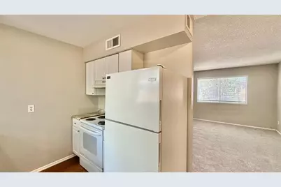 2201 W Belmont Avenue #Apt 4, Phoenix, AZ 85021 - Photo 6