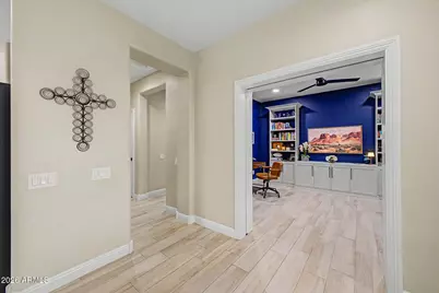 21117 N 37th Run, Phoenix, AZ 85050 - Photo 16