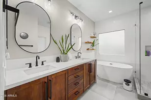 21117 N 37th Run, Phoenix, AZ 85050 - Photo 24