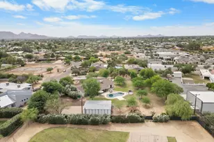 7026 E Sunnyside Dr, Scottsdale, AZ 85254 - Photo 8