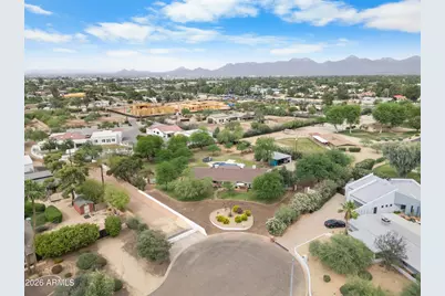 7026 E Sunnyside Drive, Scottsdale, AZ 85254 - Photo 2