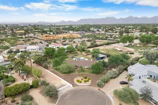 7026 E Sunnyside Dr, Scottsdale, AZ 85254 - Photo 2