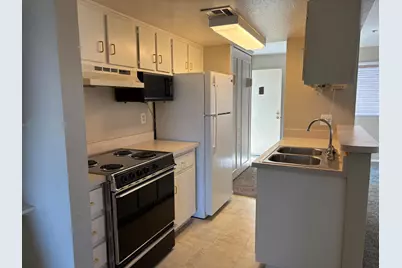 12123 W Bell Road #Unit 225, Surprise, AZ 85378 - Photo 4