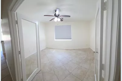 1828 E Beverly Road, Phoenix, AZ 85042 - Photo 12