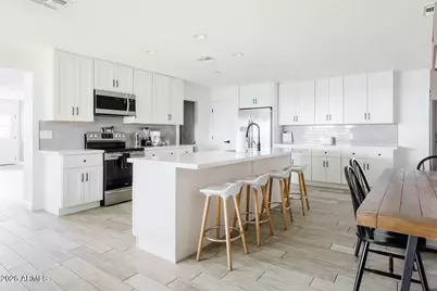 13615 N 45th Street, Phoenix, AZ 85032 - Photo 1