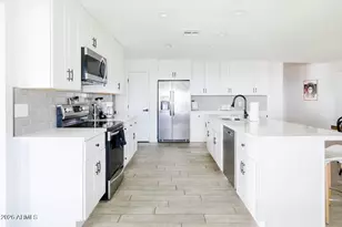 13615 N 45th St, Phoenix, AZ 85032 - Photo 4