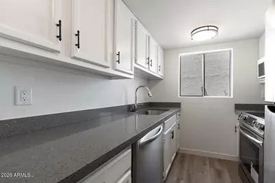 8502 N Central Avenue #8, Phoenix, AZ 85020 - Photo 8