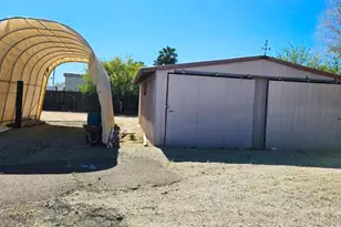 64678 Harcuvar Dr, Salome, AZ 85348 - Photo 12