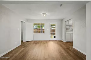 3901 W Griswold Rd, Phoenix, AZ 85051 - Photo 16