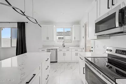 9051 W Magnum Drive, Arizona City, AZ 85123 - Photo 4
