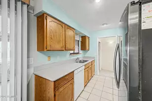 9867 W Heather Dr, Arizona City, AZ 85123 - Photo 12