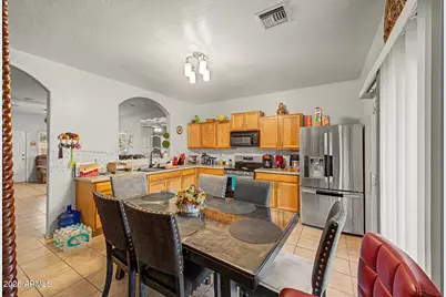 6434 S 10th Drive, Phoenix, AZ 85041 - Photo 10