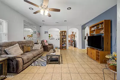 6434 S 10th Drive, Phoenix, AZ 85041 - Photo 6