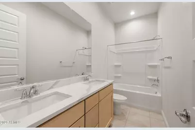 25690 N 167th Lane, Surprise, AZ 85387 - Photo 4