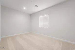 25690 N 167th Ln, Surprise, AZ 85387 - Photo 8