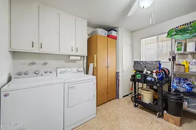 10840 W Caron Drive, Sun City, AZ 85351 - Photo 26