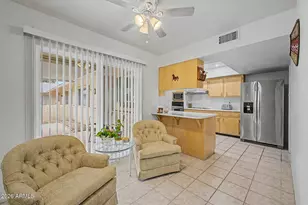10840 W Caron Dr, Sun City, AZ 85351 - Photo 10