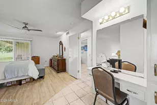 10840 W Caron Dr, Sun City, AZ 85351 - Photo 20