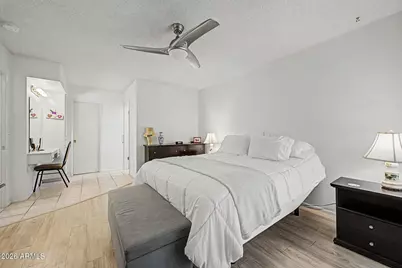 10840 W Caron Drive, Sun City, AZ 85351 - Photo 18