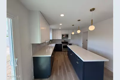 2002 N 54th Lane, Phoenix, AZ 85035 - Photo 10