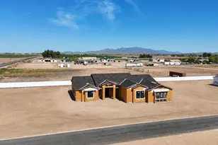 7607 S 221st Dr, Buckeye, AZ 85326 - Photo 12