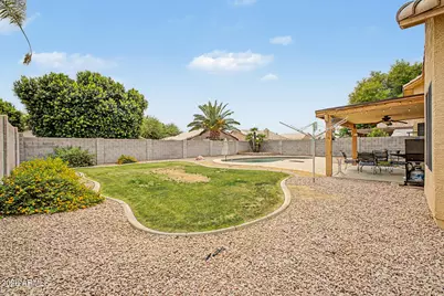 8401 W Laurel Lane, Peoria, AZ 85345 - Photo 26