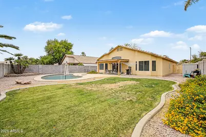 8401 W Laurel Lane, Peoria, AZ 85345 - Photo 28