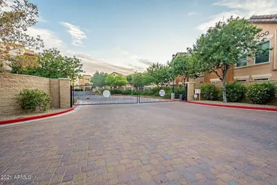 14575 W Mountain View Boulevard #10222, Surprise, AZ 85374 - Photo 2