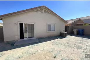 22512 W Desert Bloom St, Buckeye, AZ 85326 - Photo 18