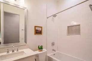 3850 E Crittenden Ln, Phoenix, AZ 85018 - Photo 24