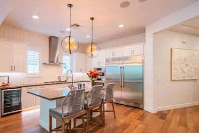3850 E Crittenden Lane, Phoenix, AZ 85018 - Photo 2