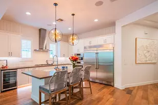 3850 E Crittenden Ln, Phoenix, AZ 85018 - Photo 2